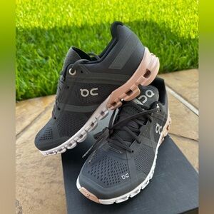 ON Women's Cloudflow Running Shoes, Rock/ Rose, US 5